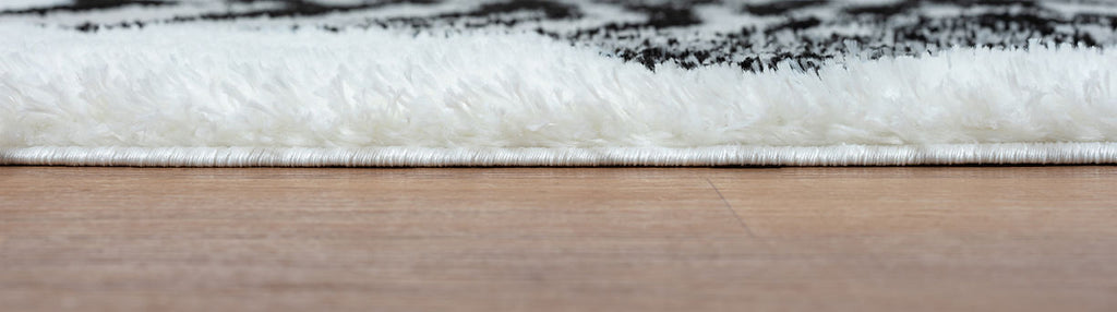 Comfy Shag Black&White