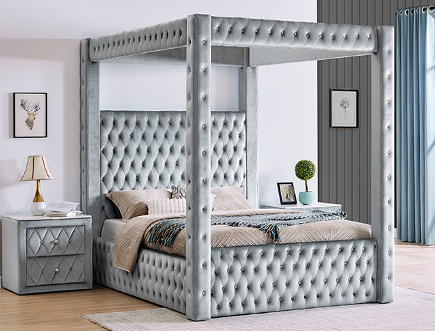 ANNABELLE CANOPY BED