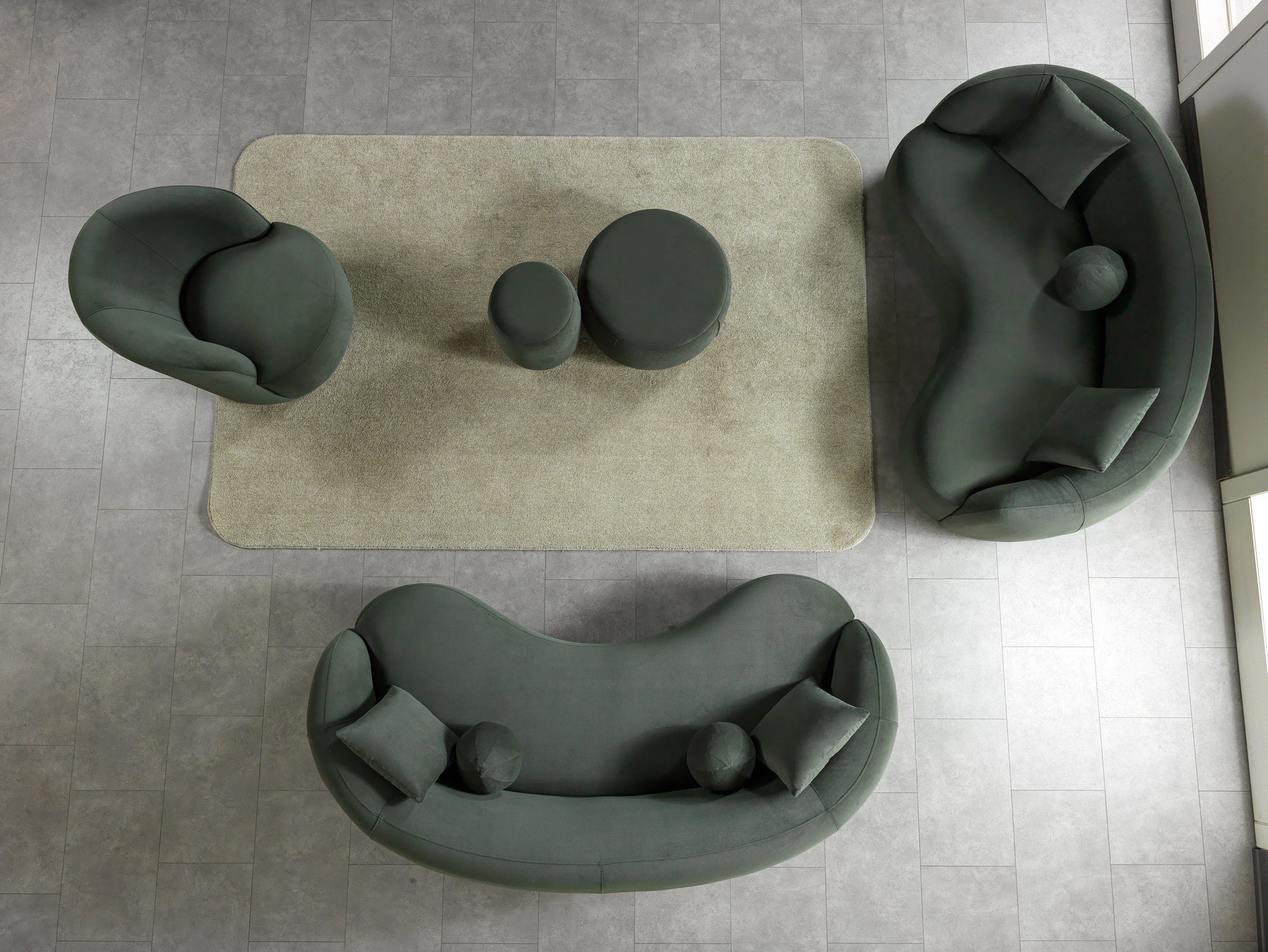 Bonita Green Velvet Sofa 91"