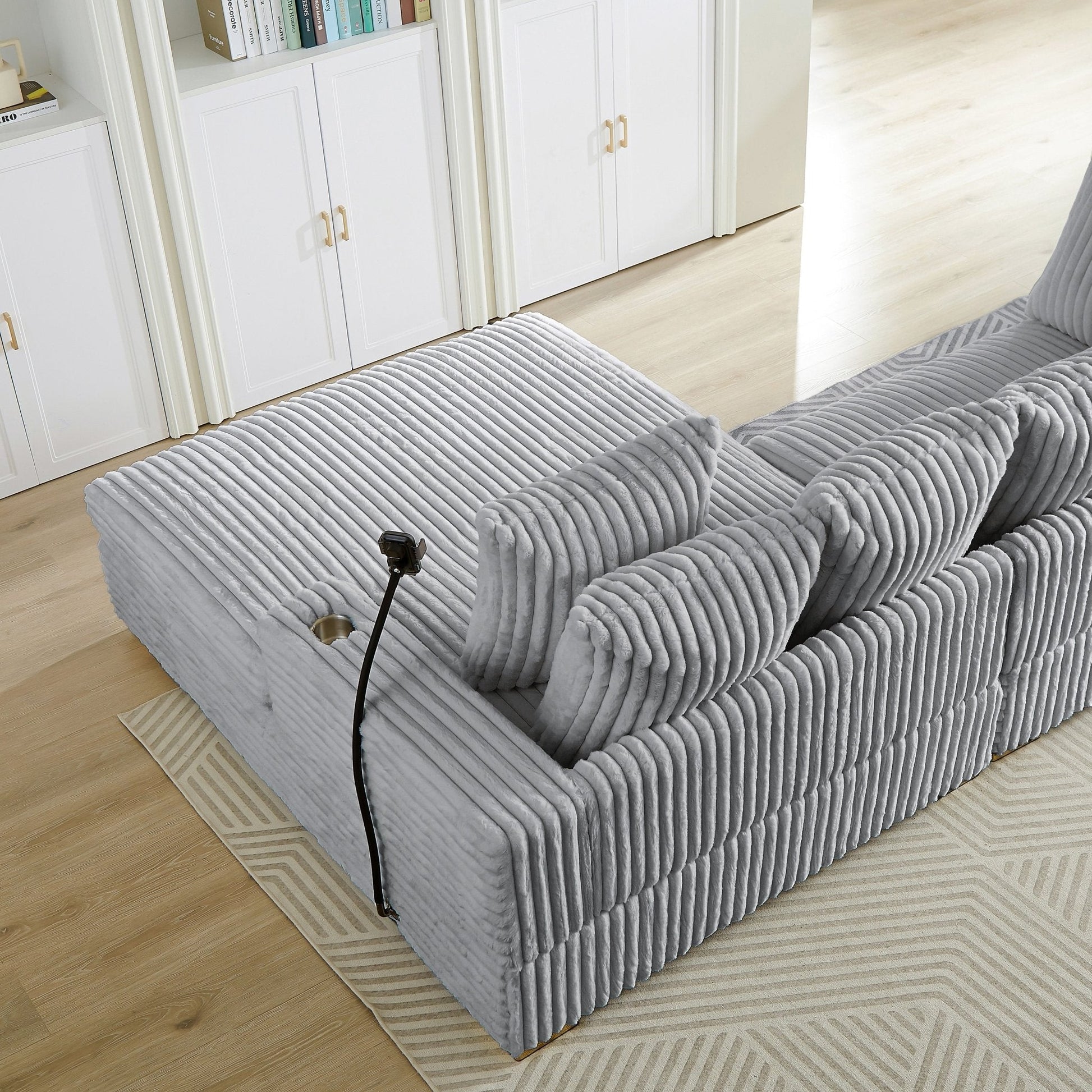 R9022 SOFA