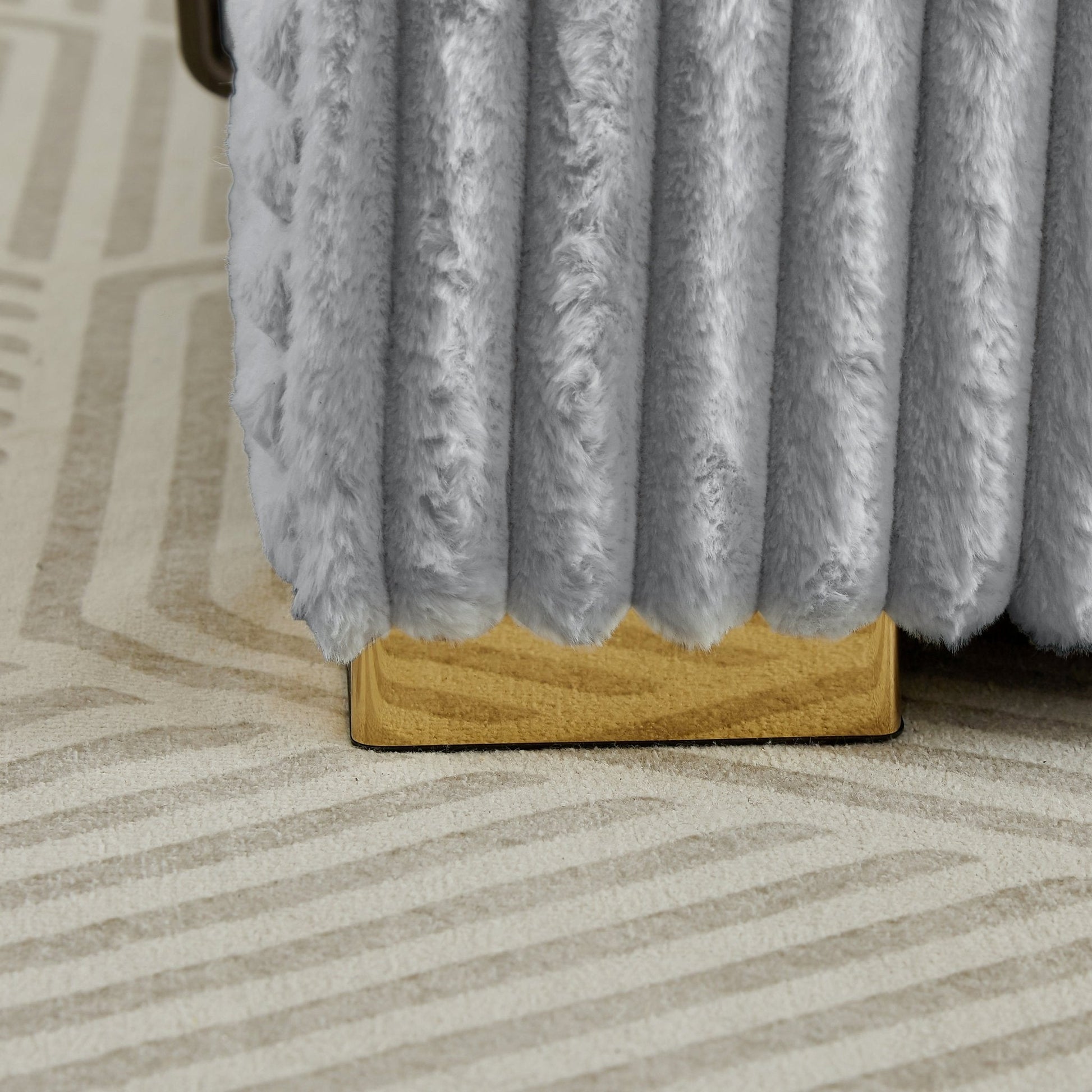 R9022 SOFA