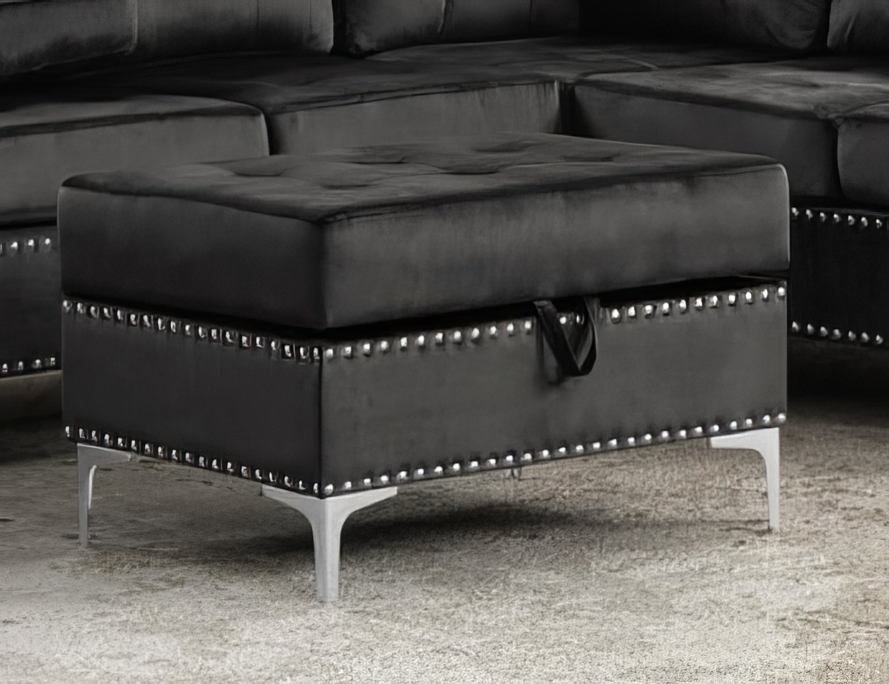 Anserra Reversible Sectional + Ottoman Set