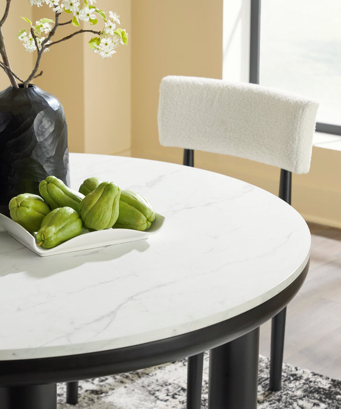 D429 - Ashley 5pc Dining Set