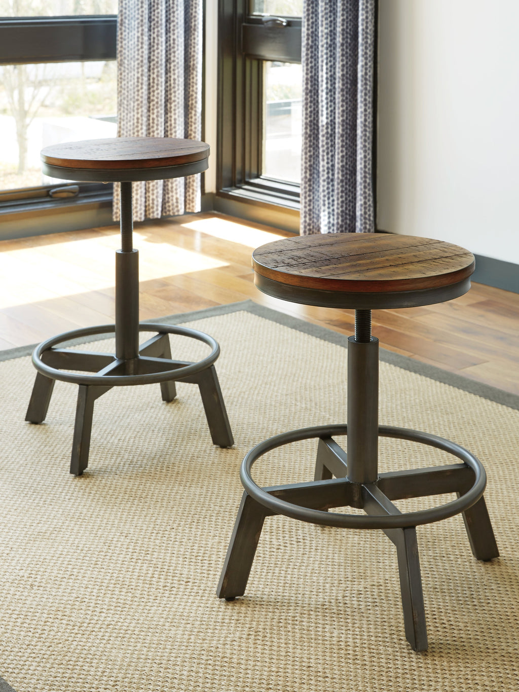 Torjin 2-Piece Bar Stool in Brown/Gray